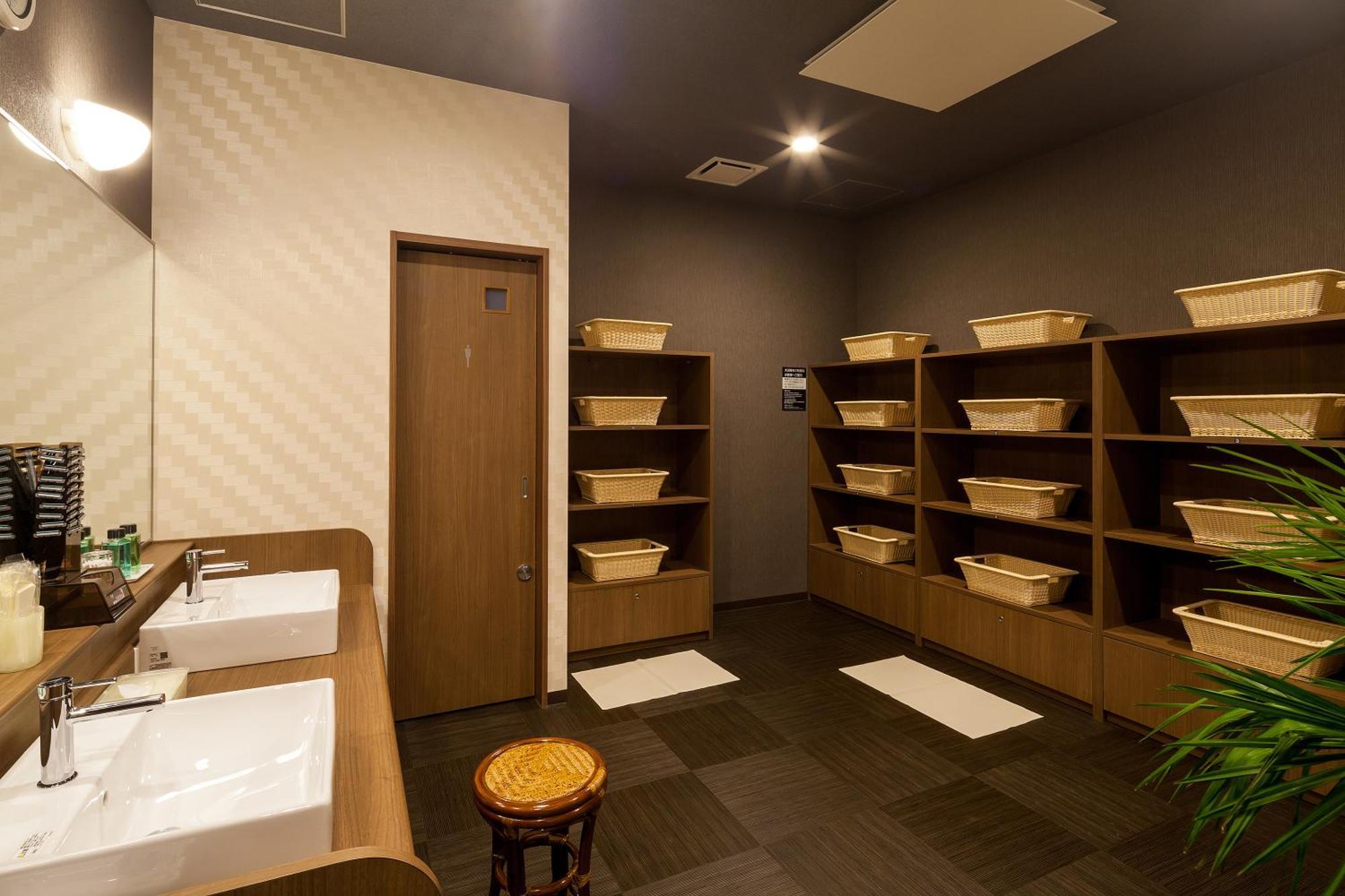 Hotel Route-Inn Higashihiroshima Saijo Ekimae Exterior photo
